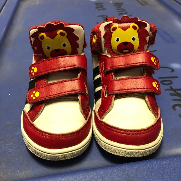adidas enfant lion